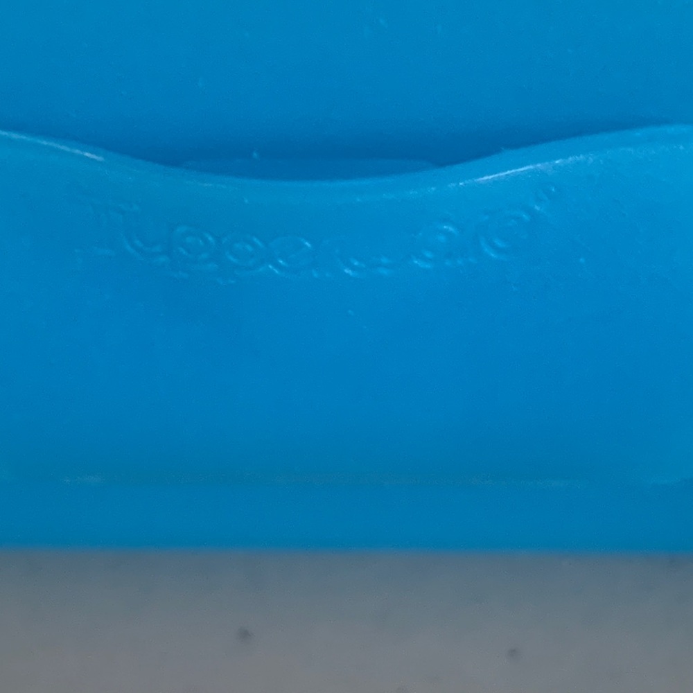 Tupperware Bright Blue Storage Box - Picture 2 of 4